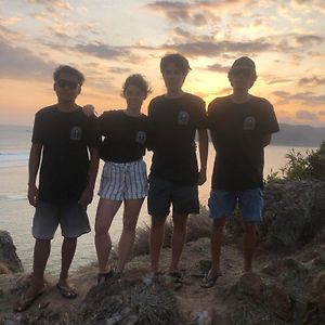 Tropical Sunday Bungalow - Surf And Stay
